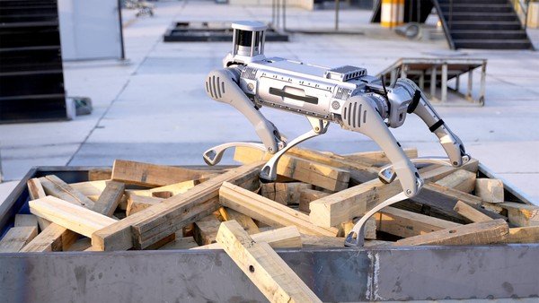 Unitree Robotics B2 with Navigation Package